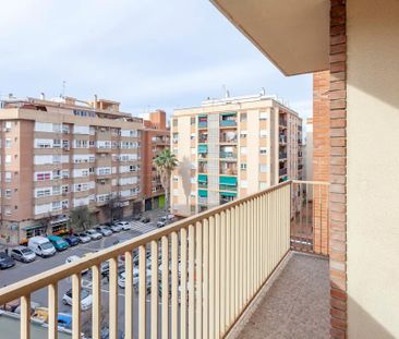 Calle Calvo Acacio, Valencia, Valencian Community 46017 - Photo 3