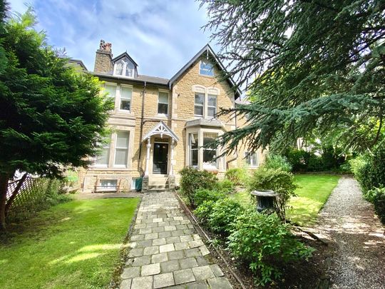 Alexandra Road, Harrogate, HG1 5JS - Photo 1