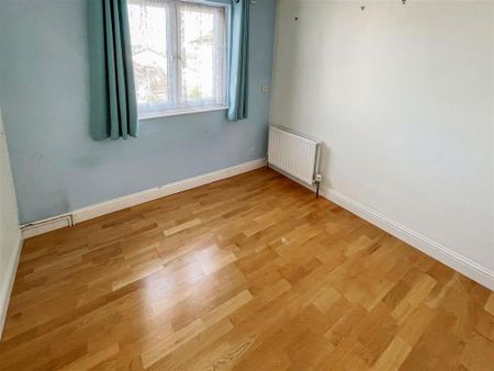 4 bedroom link detached house to rent - Photo 5