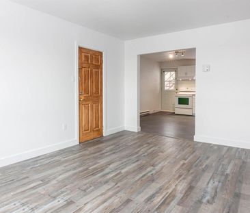 Immeuble - 475 7e Avenue 4 1/2 à Louer - Photo 3