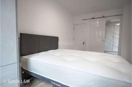 Grange Avenue, Reading, Berkshire, RG6 - Photo 4