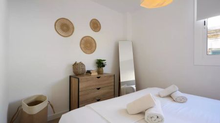 1-bedroom apartment for rent in El Raval - Photo 4