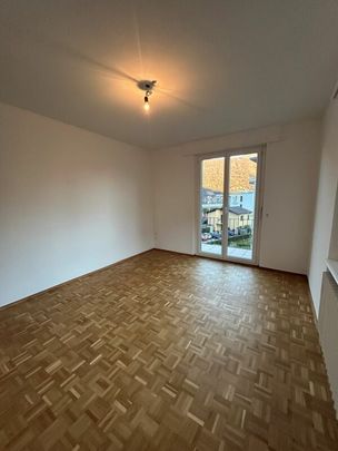 Luminous apartment with lake view in Melide - Photo 1