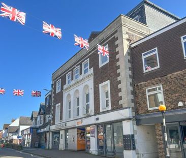 The Broadway, Crowborough - Photo 1