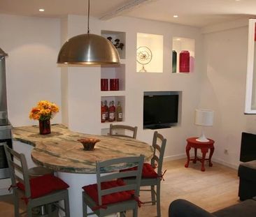 Location Appartement - Antibes Vieil Antibes - Photo 4