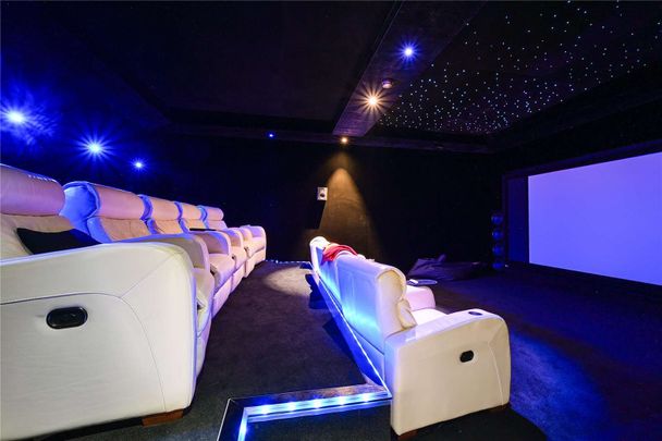 Arranged over 5,000 sqft, this breathtakingly state of the art five bedroom home has been fully refurbished while retaining its industrial heritage. - Photo 1