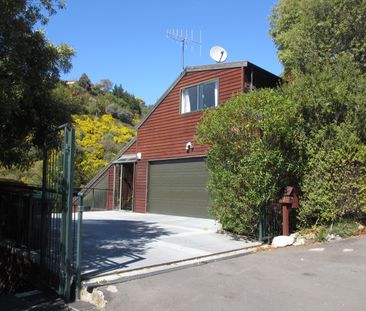 Easy Living on the Hill - 4 Bedrooms in Cashmere - Photo 1