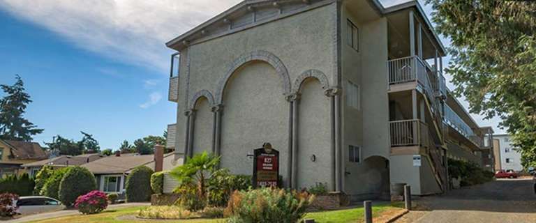 Mayfair Manor Apartments | 827 Selkirk Avenue, Victoria - Photo 1