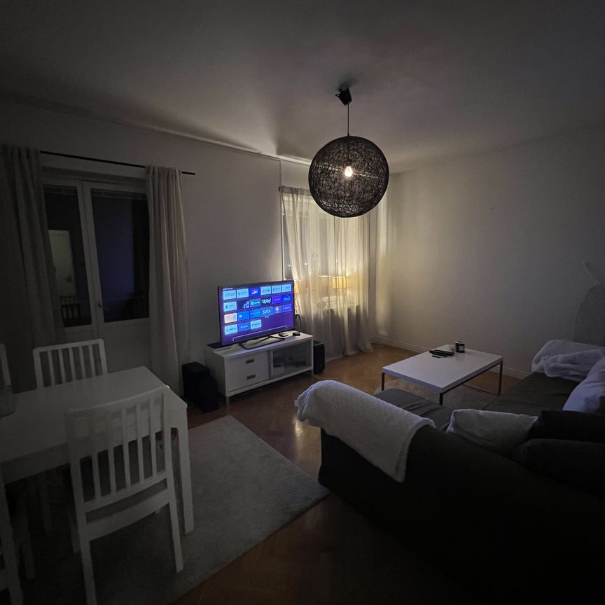 Bildhuggarvägen, Johanneshov - Photo 1