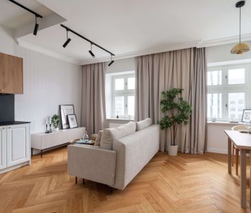 Kawalerka 38m², Złota 83, Mirów, Warszawa - Photo 1