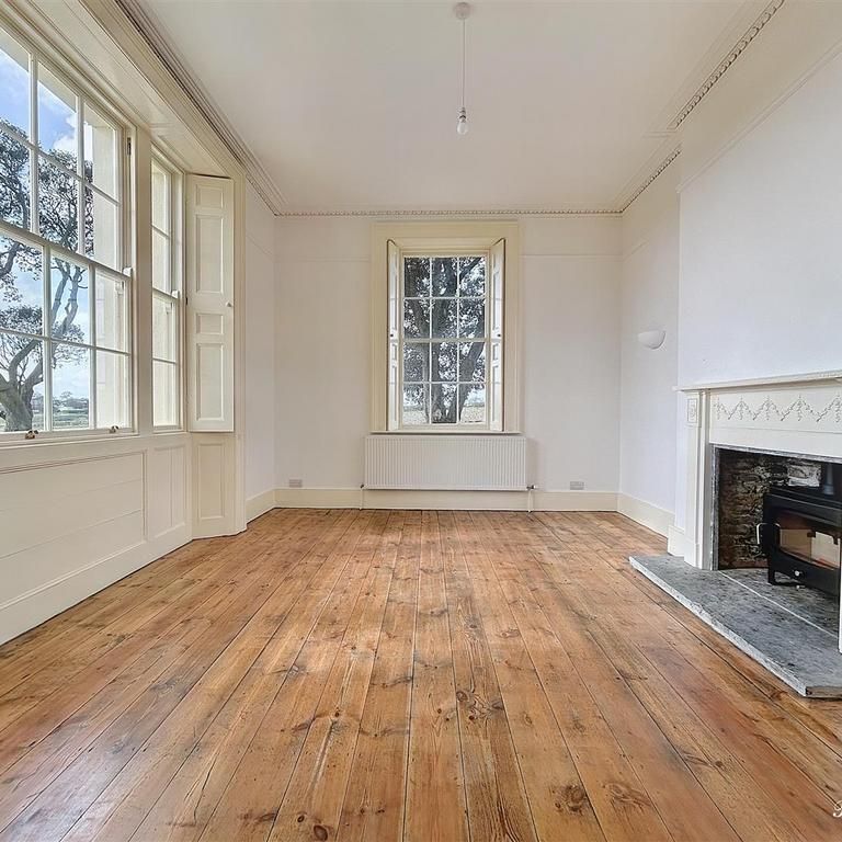 5 bedroom detached house to rent - Photo 1