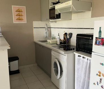 Location Appartement 3 pièces 54m² POITIERS 86000 - Photo 3