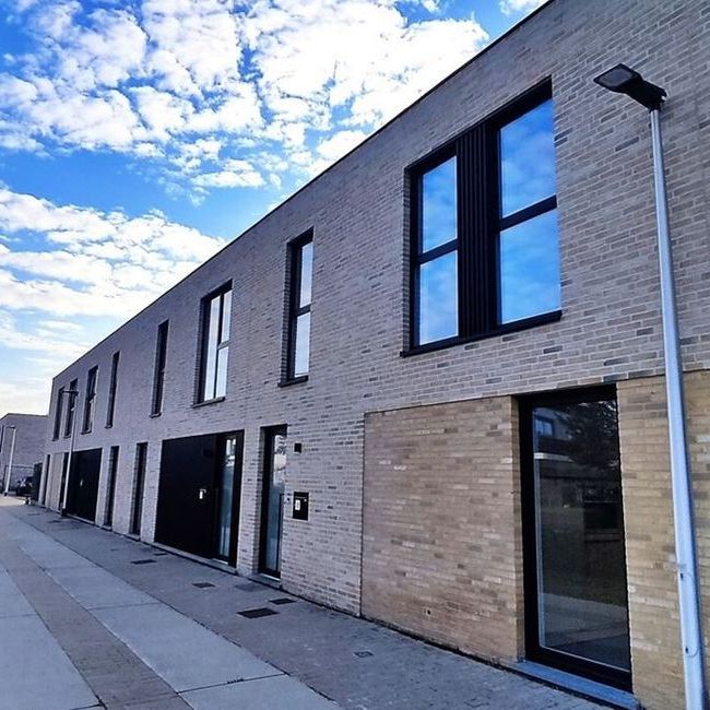 Woning te huur in Wevelgem voor € 945 met 4 slaapkamers - Photo 1