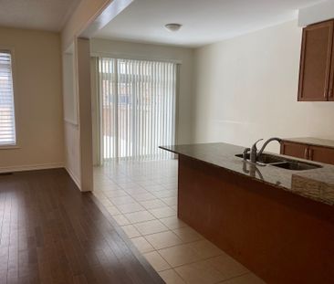 For Lease - 19 Hancock Street, Aurora, Ontario - Photo 6