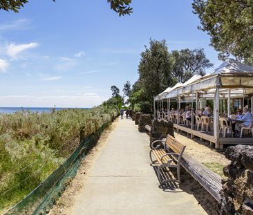 7 Wall Street, Beaumaris VIC 3193 - House For Rent | Domain - Photo 6