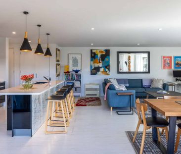 Haven on Queens - Executive Island Living - Photo 2