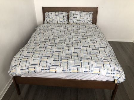 Room in a Shared House, Hurdlow Walk, M9 - Photo 4