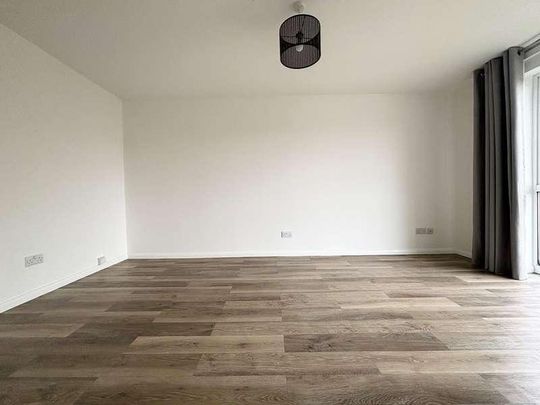 Tennyson Close, Royston, SG8 - Photo 1