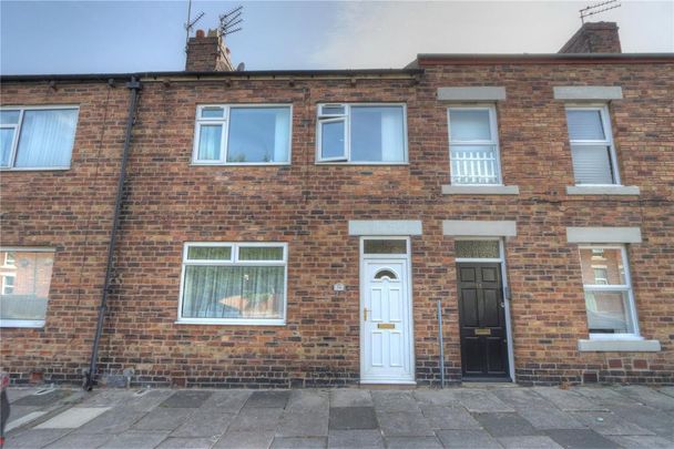 3 bedroom terraced house to rent - Photo 1