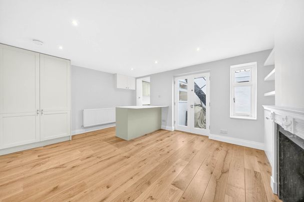 Price £3,000 pcm - Available Now - Furnished / Unfurnished - Photo 1