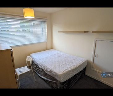 4 bedroom maisonette to rent - Photo 2