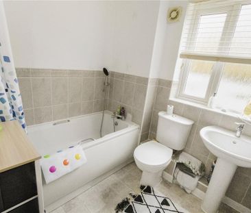 2 bedroom apartment to rent - Photo 6