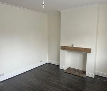 3 bedroom townhouse to rent - Photo 2