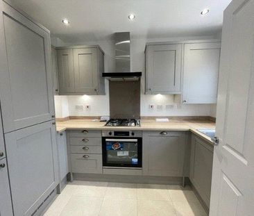 2 bedroom semi-detached house to rent - Photo 5