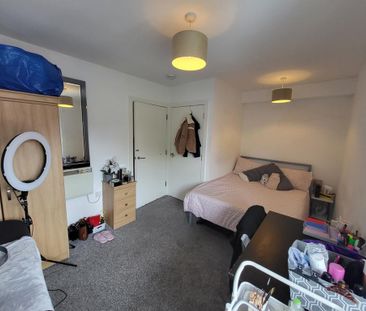 3 bedroom townhouse to rent - Photo 4