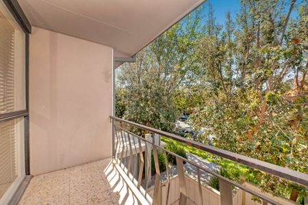 One Bedder of Generous Proportions! - Photo 3