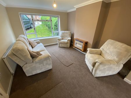 A 3 Bedroom Semi-Detached - Photo 2