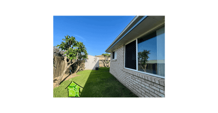 Spacious 4-Bedroom Family Home in Prime Location - Photo 4