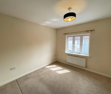 2 bedroom maisonette to rent - Photo 2