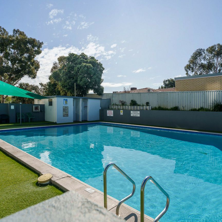 Large and Lovely Apartment with pool and security! - Photo 1