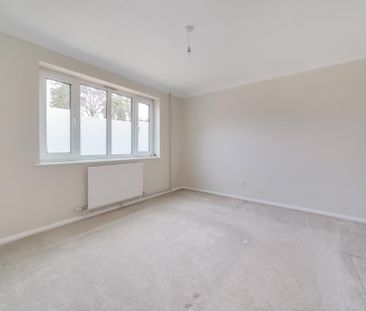 3 bedroom detached bungalow to rent - Photo 6