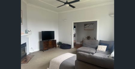 Welcome Home On Wallace - Photo 3