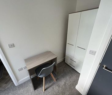 1 bed house share to rent in Church Street, Burnley, BB11 - Photo 1