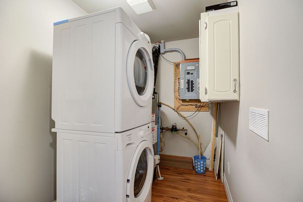 For Lease - 1180 Countrystone Drive Unit# 5B, Kitchener, Ontario - Photo 1