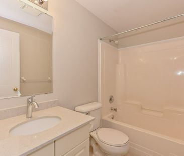 124 Gosling Gardens, Guelph - Photo 5