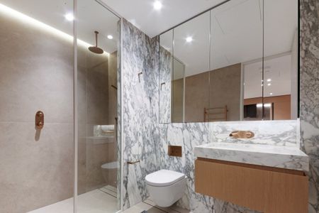 First Home for Luxury and Fashion Icon I Exclusive Amenities and Services - Photo 4