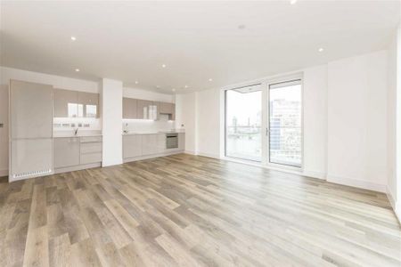 3 bedroom flat to rent - Photo 4