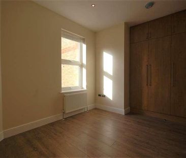 Ferme Park Road, Stroud Green, London, United Kingdom, N4 - Photo 3