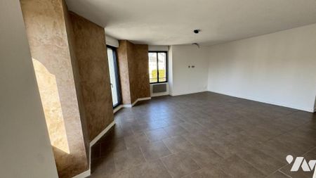 Appartement T4 Centre bourg en duplex - Photo 3