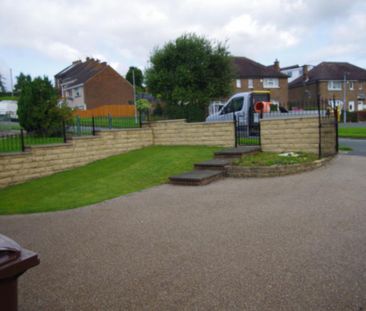 3 bedroom semi-detached house to rent - Photo 6