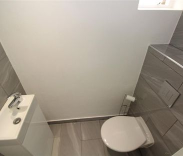 3 bedroom detached house to rent - Photo 4