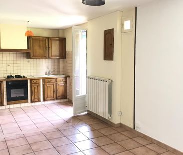 Location Appartement 2 pièces 44m² LA VALENTINE 11ème - Photo 5