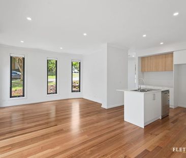 1/6 Shasta Ave, Ringwood East VIC 3135 - Townhouse For Rent | Domain - Photo 2