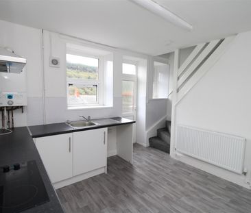 House - Terraced For Rent Ty'r Felin Street, Mountain Ash - Photo 6