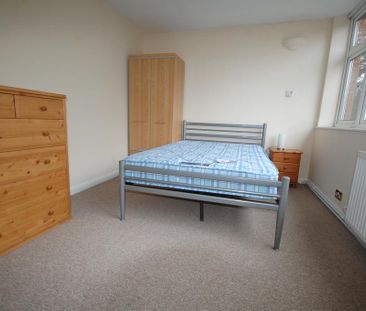4 bedroom townhouse to rent - Photo 6