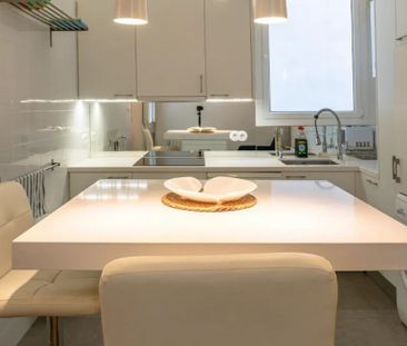 Carrer del Consell de Cent, Barcelona, Catalonia - Photo 5